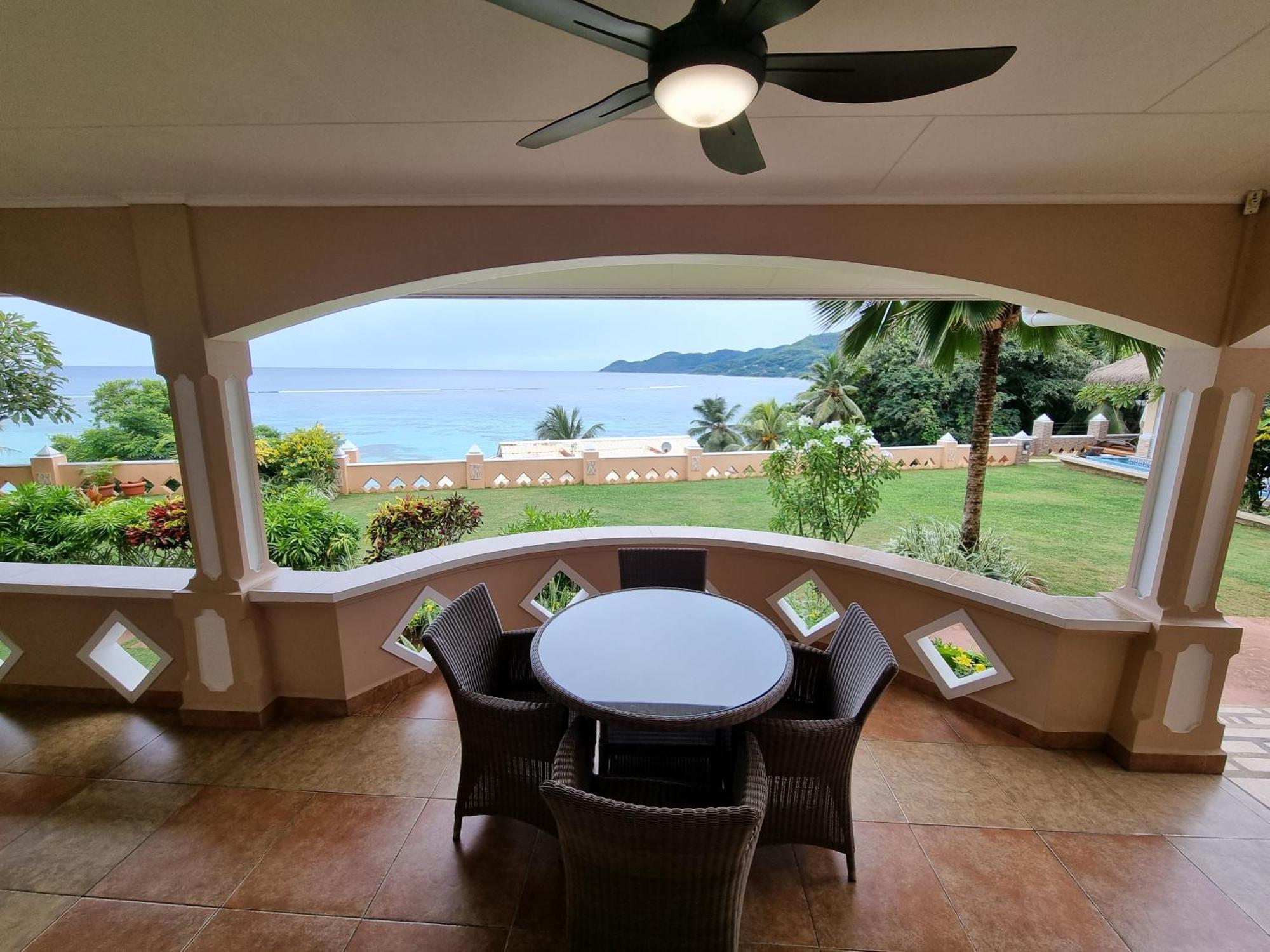 Au Fond De Mer View Anse Royale Kamer foto